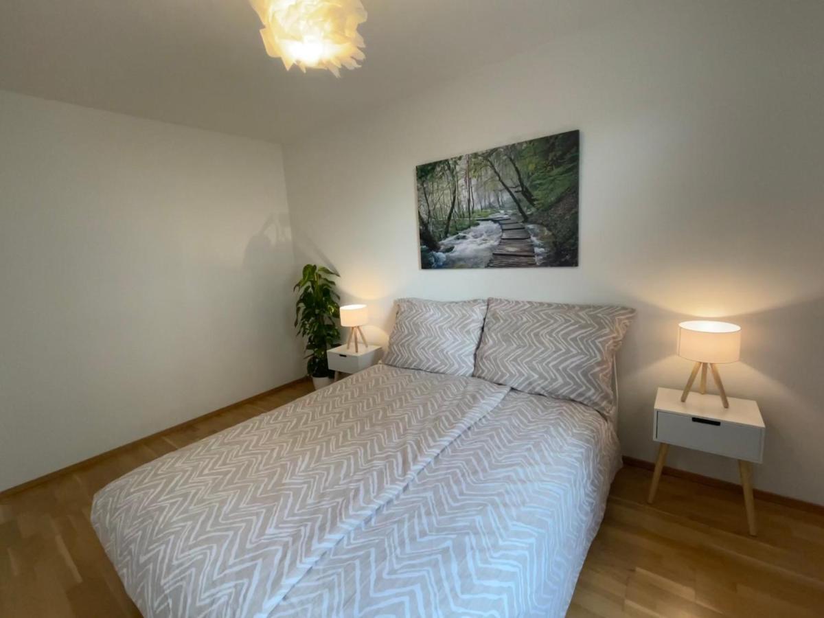 55 M2 Stylish Apartment With Balcony & Parking Wien Eksteriør billede