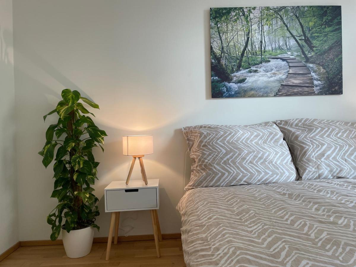 55 M2 Stylish Apartment With Balcony & Parking Wien Eksteriør billede